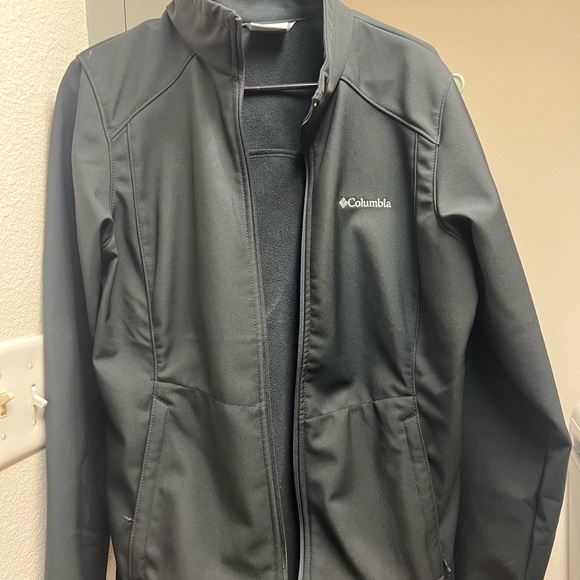 Columbia Women’s Charcoal Performance Jacket - Picture 1 of 2